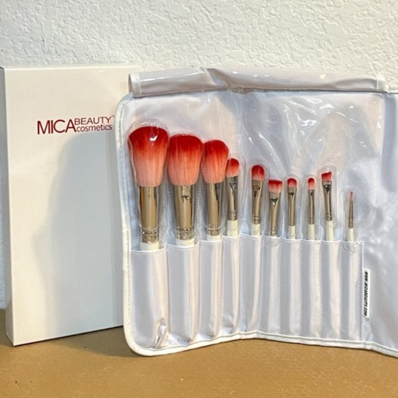 Mica Cosmetics Beauty Deluxe 10 Piece Brush Set - New High Quality - Picture 2 of 3